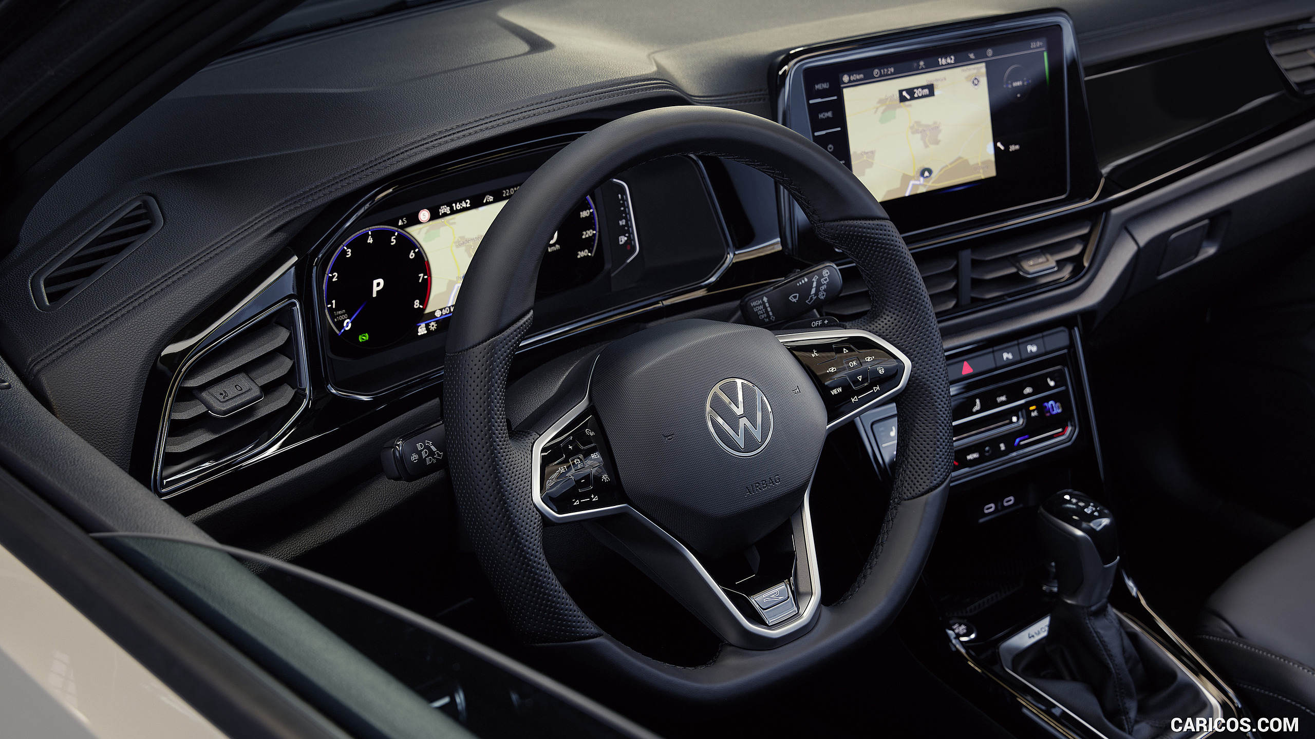 2022_volkswagen_t-roc_12_2560x1440